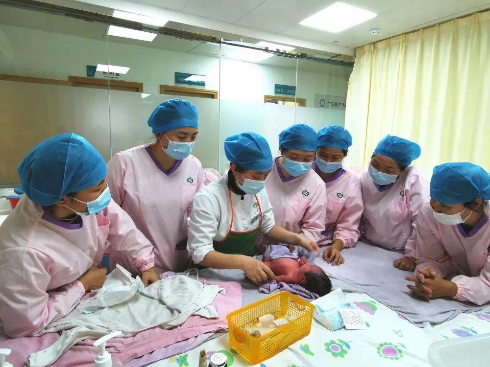 行唐县妇婴监护型护送